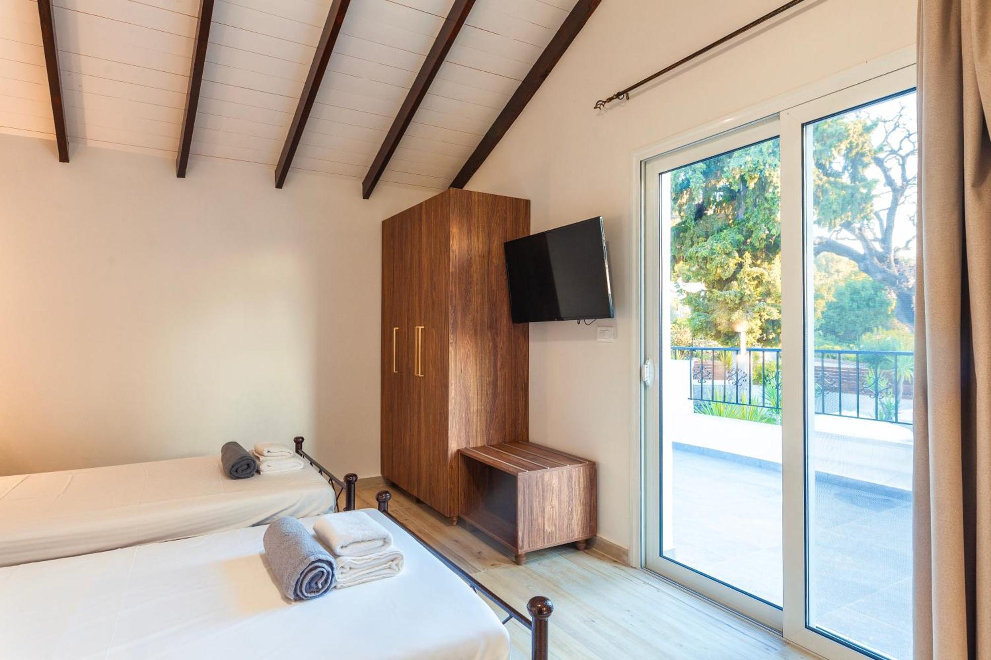 Bella Foresta Villa II Ixia  Exterior foto